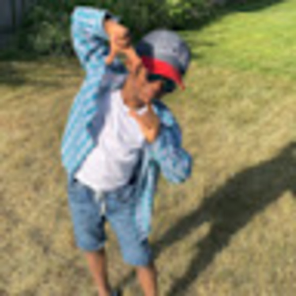 Meet your Posher, Julia - Picture 1 of 1